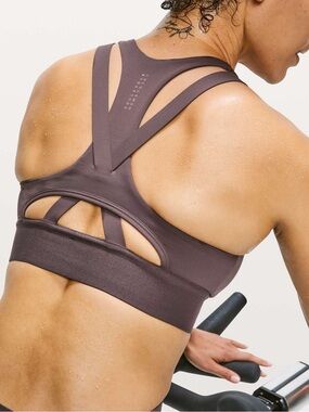 Lululemon Soulcycle To The Beat Bra in Purple Taupe, Women’s size 6